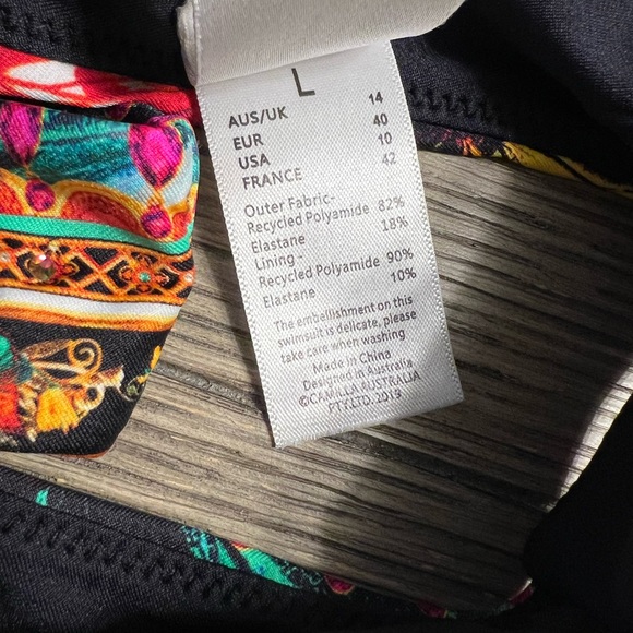 Camilla V High Leg Pant In A Flutter sz L 159$ - Picture 4 of 11